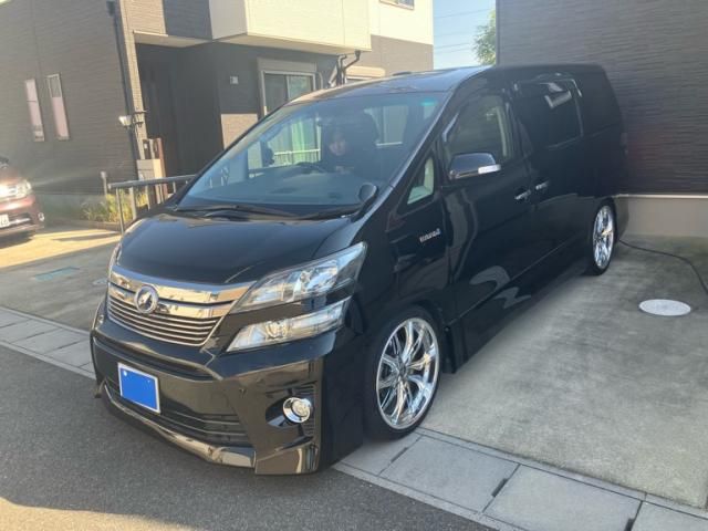 Mazda Bongo front view