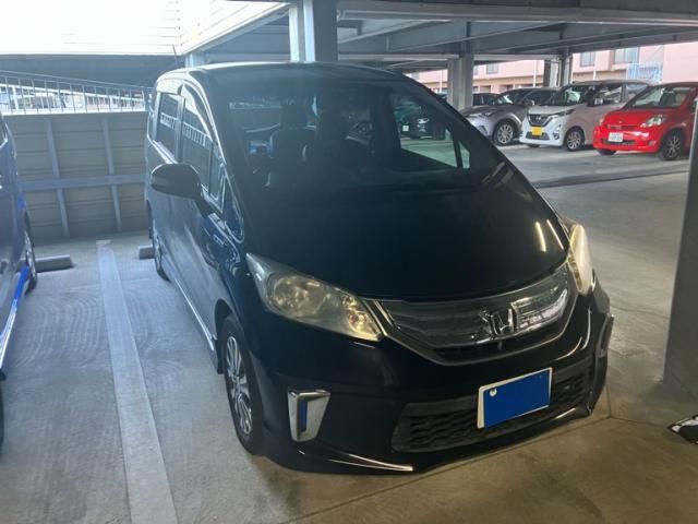 Mazda Bongo front view
