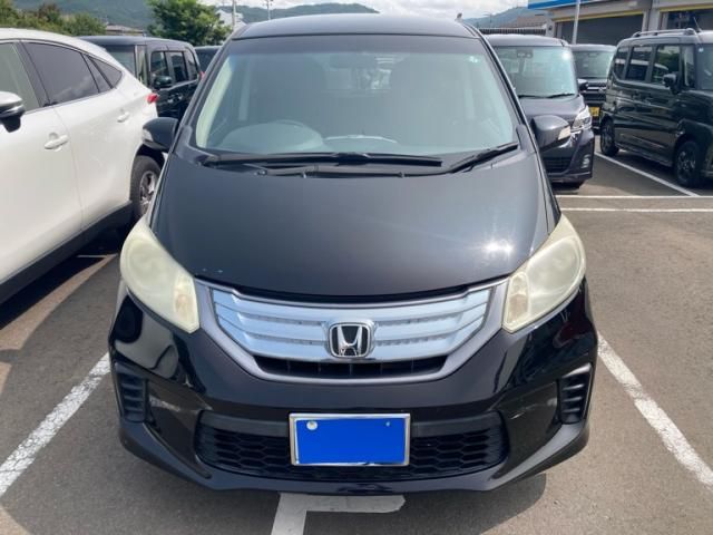 Mazda Bongo front view