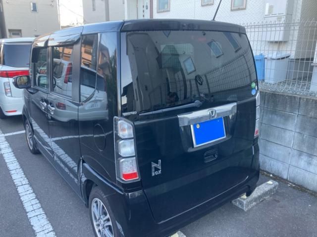 Mazda Bongo rear view