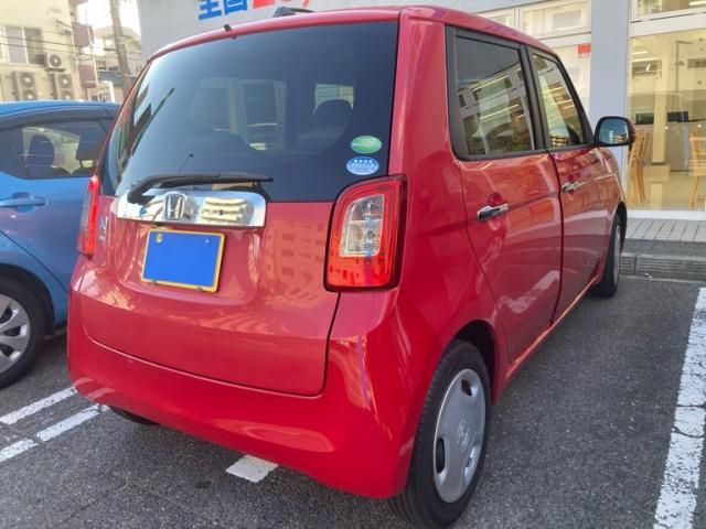 Mazda Bongo rear view