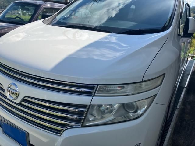 Mazda Bongo front view