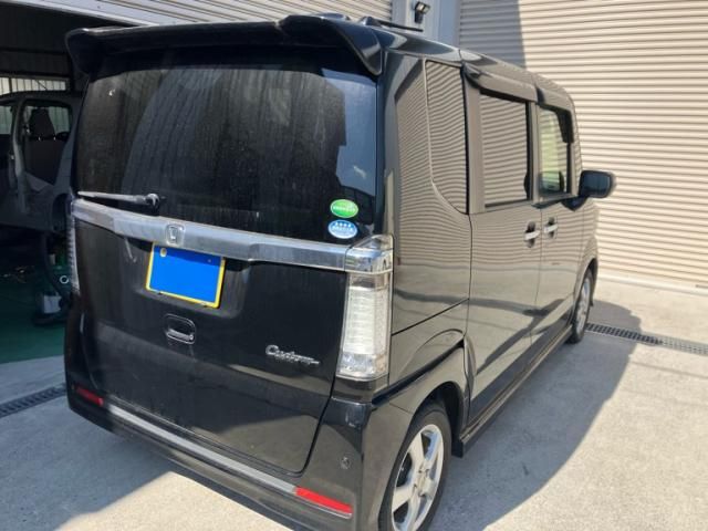 Mazda Bongo rear view