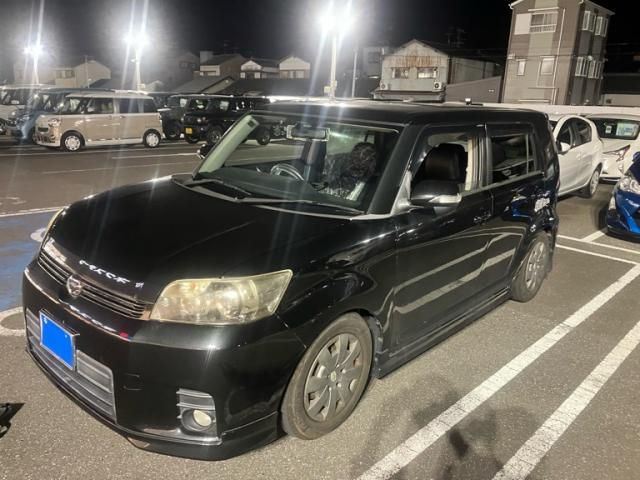 Mazda Bongo front view