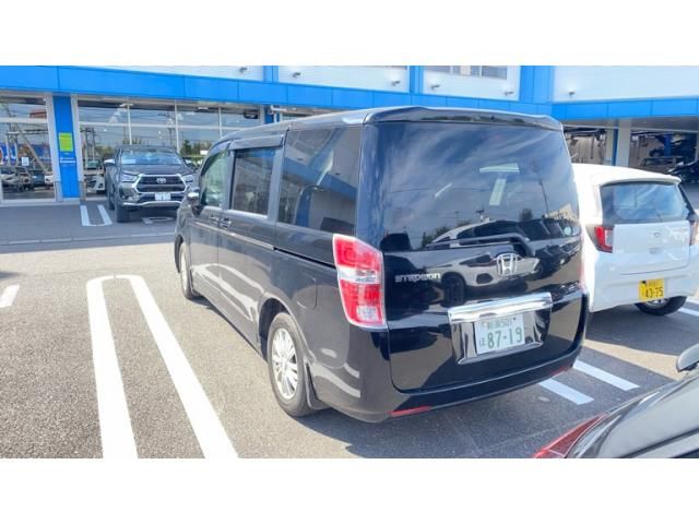 Mazda Bongo front view