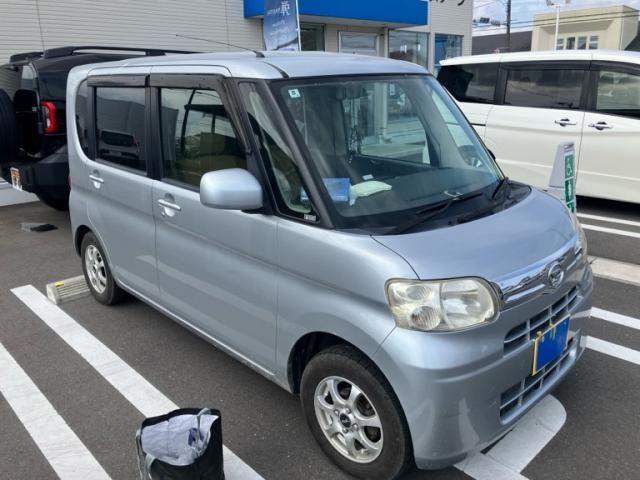 Mazda Bongo rear view
