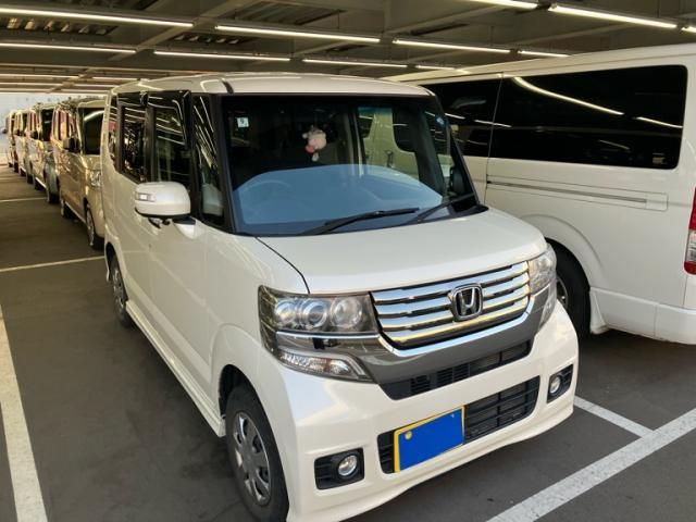 Mazda Bongo rear view