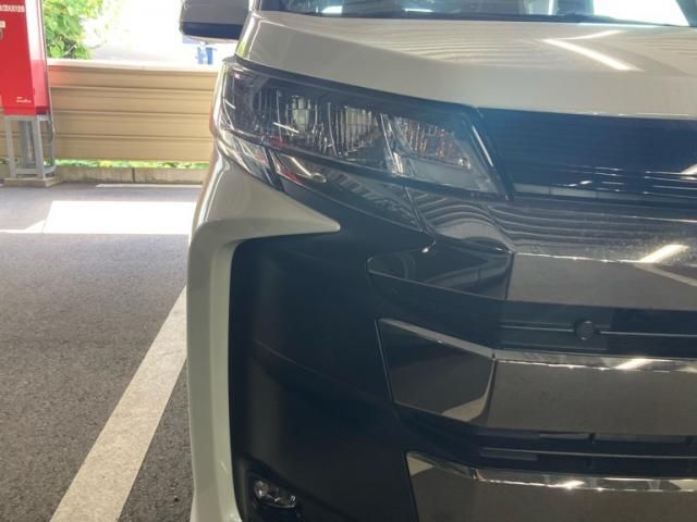 Mazda Bongo rear view