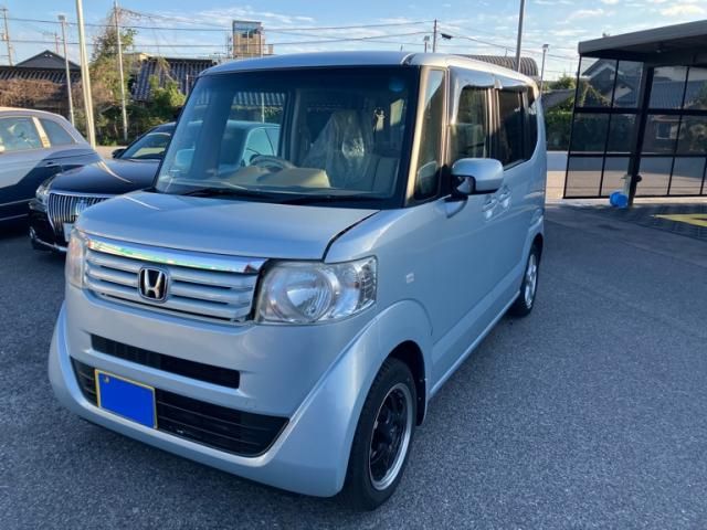 Mazda Bongo front view