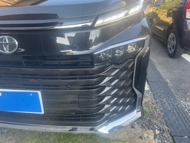 Mazda Bongo rear view