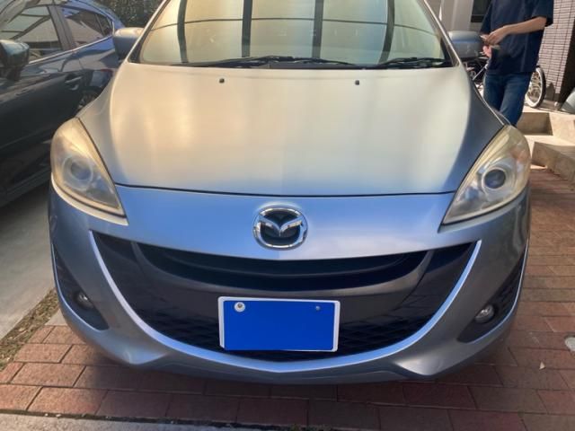 Mazda Bongo front view