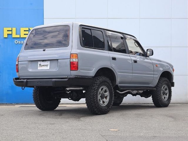 Mazda Bongo front view