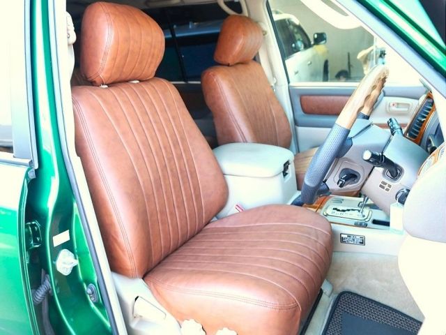 Mazda Bongo rear view