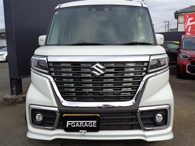 Mazda Bongo front view