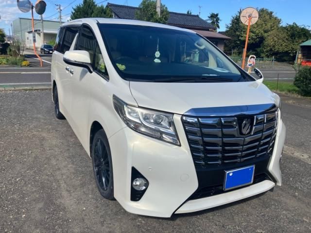 Mazda Bongo front view