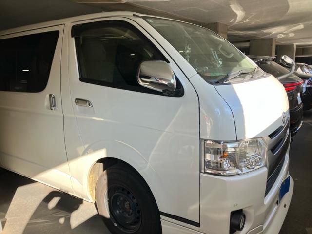 Mazda Bongo front view