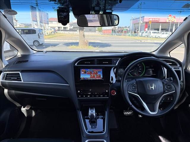 Mazda Bongo front view