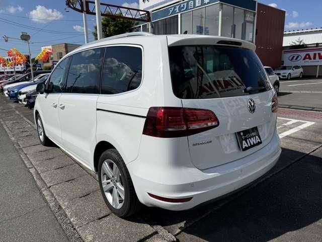 Mazda Bongo rear view