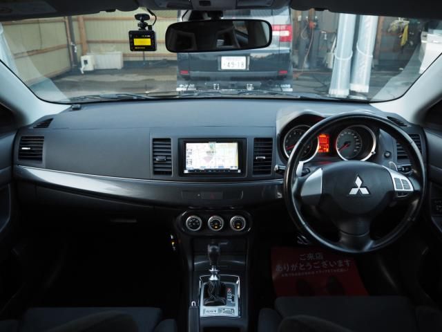 Mazda Bongo front view