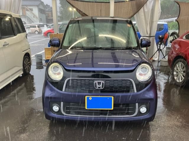 Mazda Bongo front view