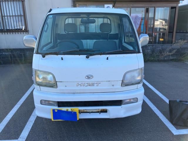 Mazda Bongo rear view