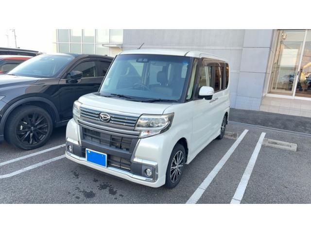 Mazda Bongo front view