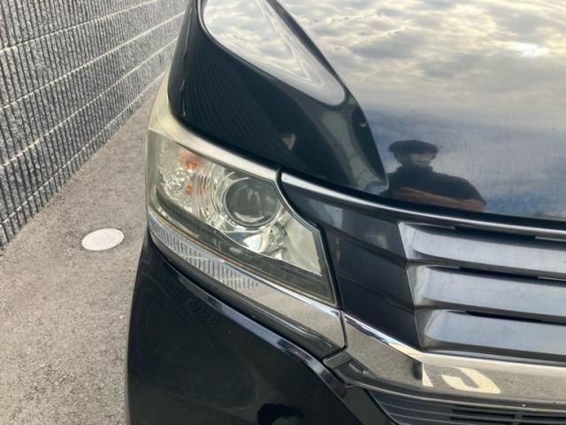 Mazda Bongo rear view