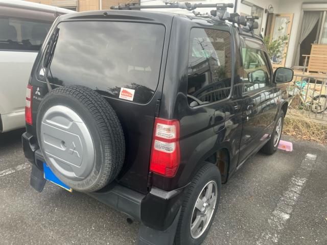 Mazda Bongo front view