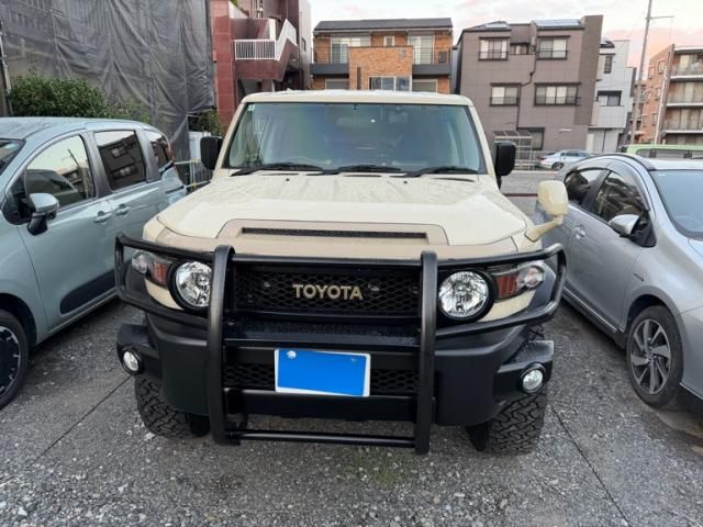 Mazda Bongo front view