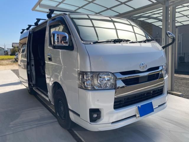 Mazda Bongo rear view