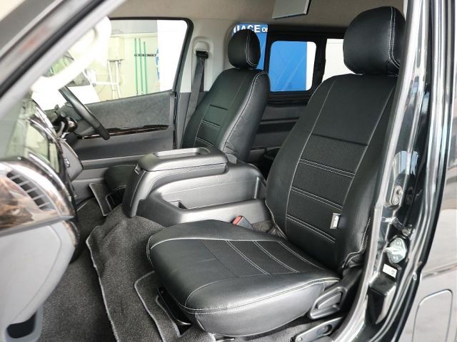 Mazda Bongo front view