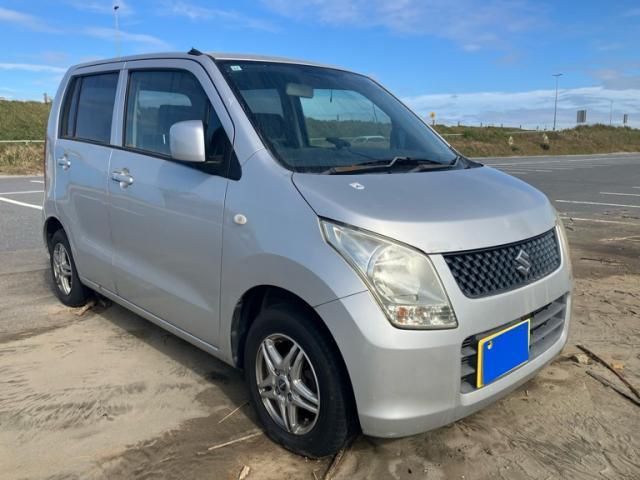 Mazda Bongo front view