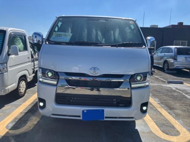 Mazda Bongo rear view