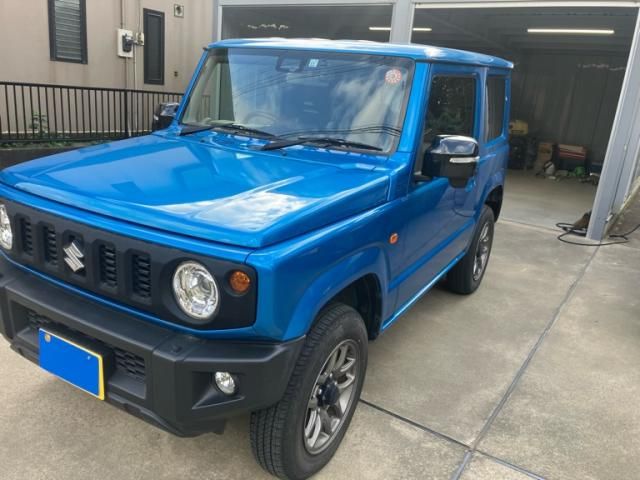 Mazda Bongo front view