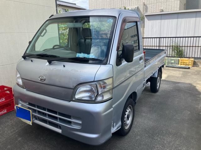 Mazda Bongo front view