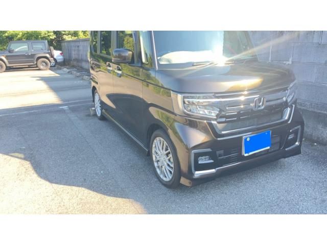 Mazda Bongo front view