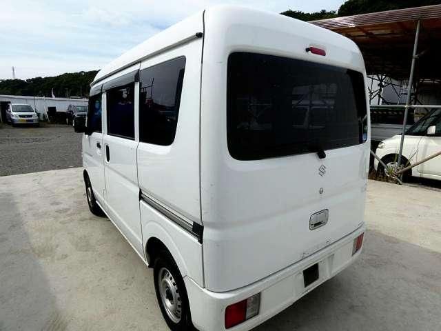 Mazda Bongo front view