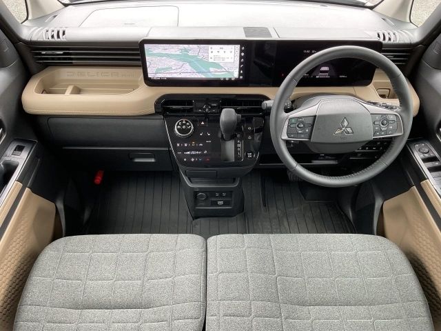 Mazda Bongo front view