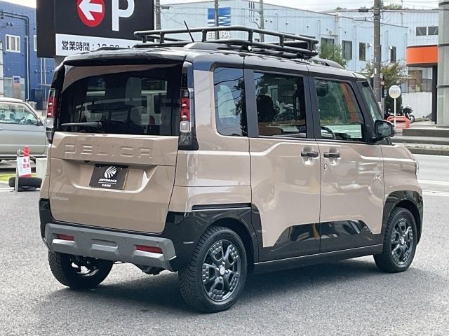 Mazda Bongo rear view