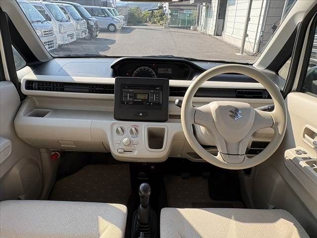 Mazda Bongo front view