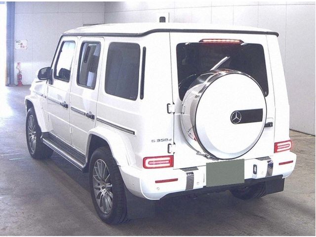 Mazda Bongo rear view