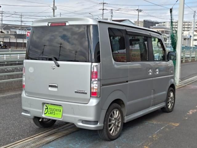 Mazda Bongo front view
