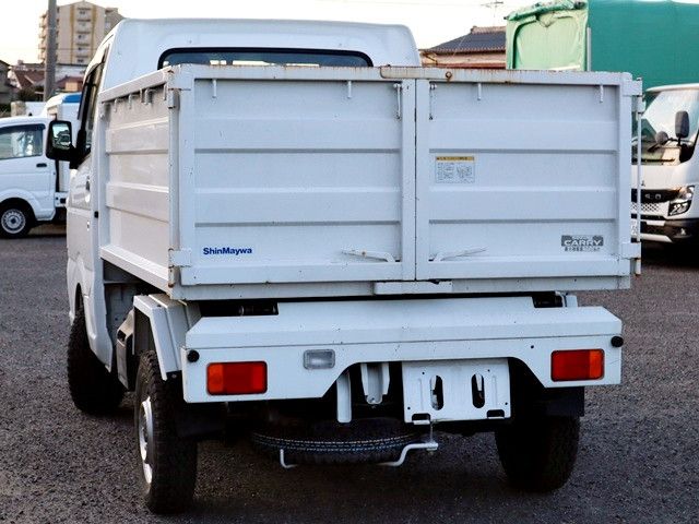 Mazda Bongo front view